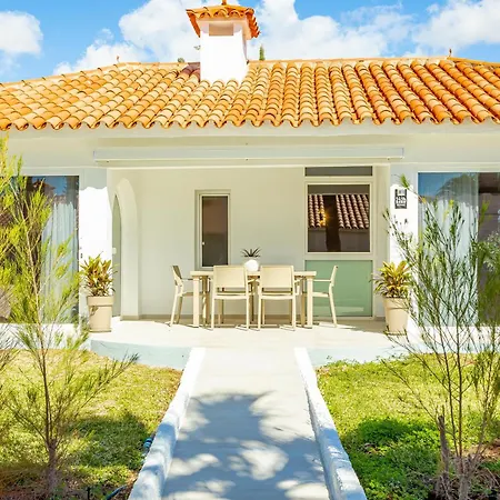 Luxury Sun Club 252 *