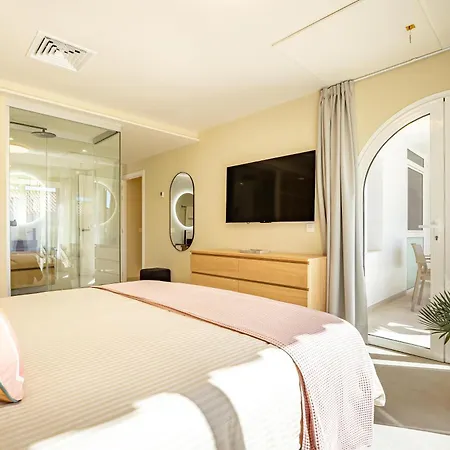 Luxury Sun Club 252